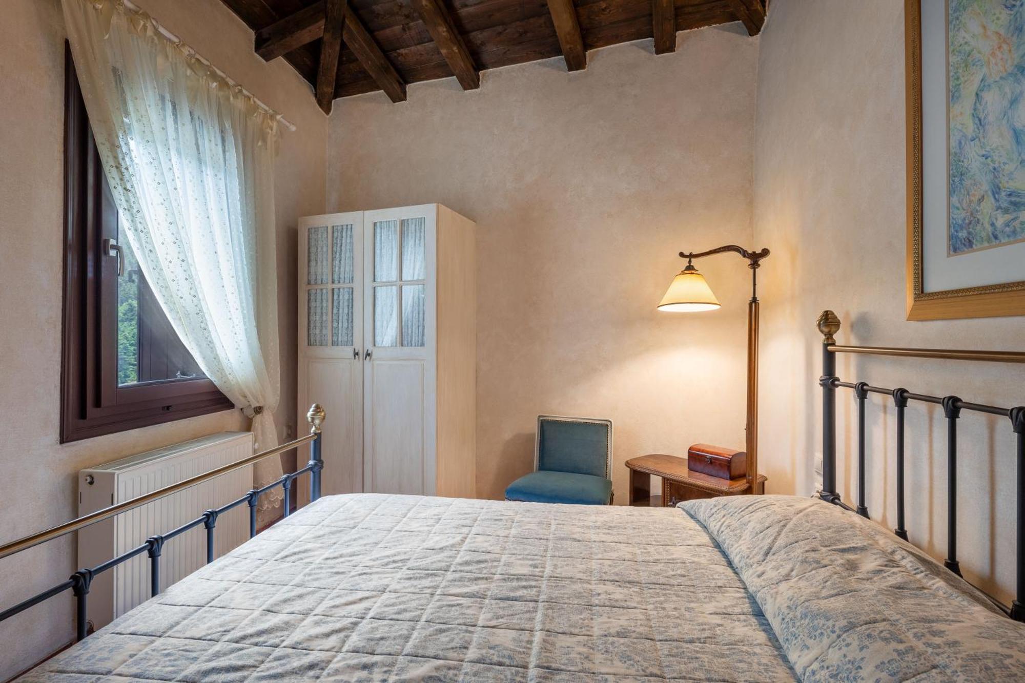Ostra Menalon Luxury Suites Kardharás Exteriér fotografie