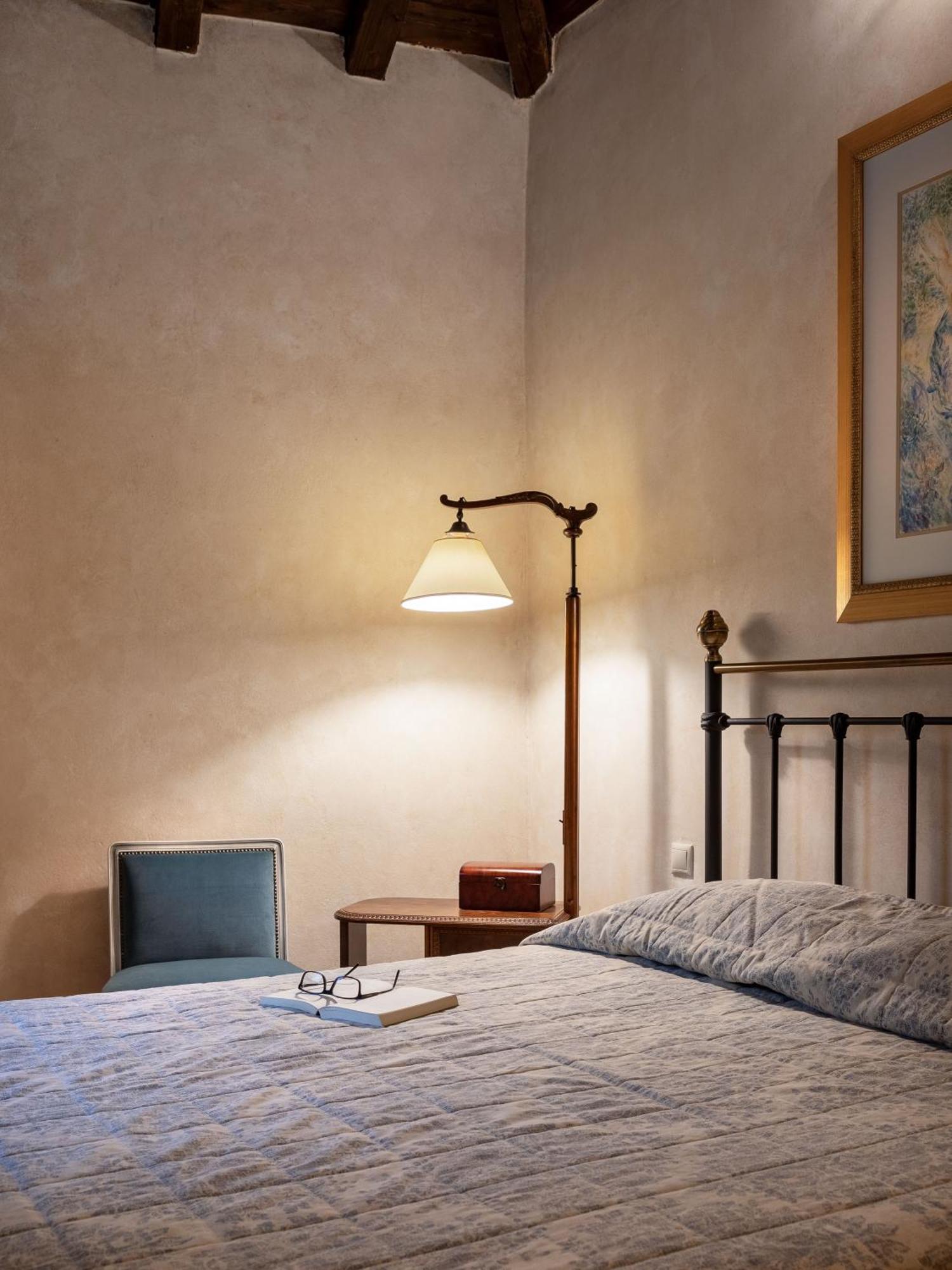 Ostra Menalon Luxury Suites Kardharás Exteriér fotografie