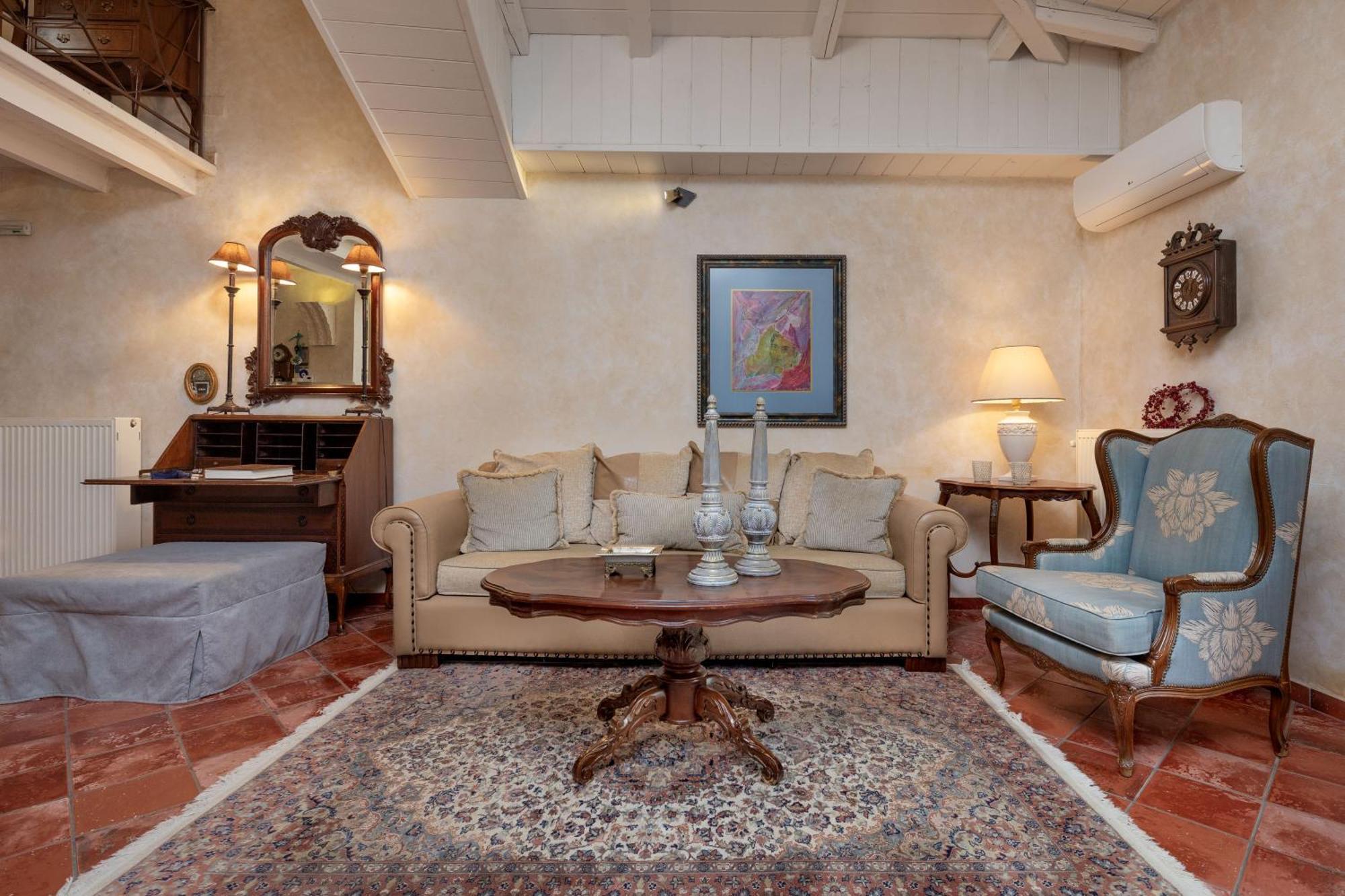 Ostra Menalon Luxury Suites Kardharás Pokoj fotografie