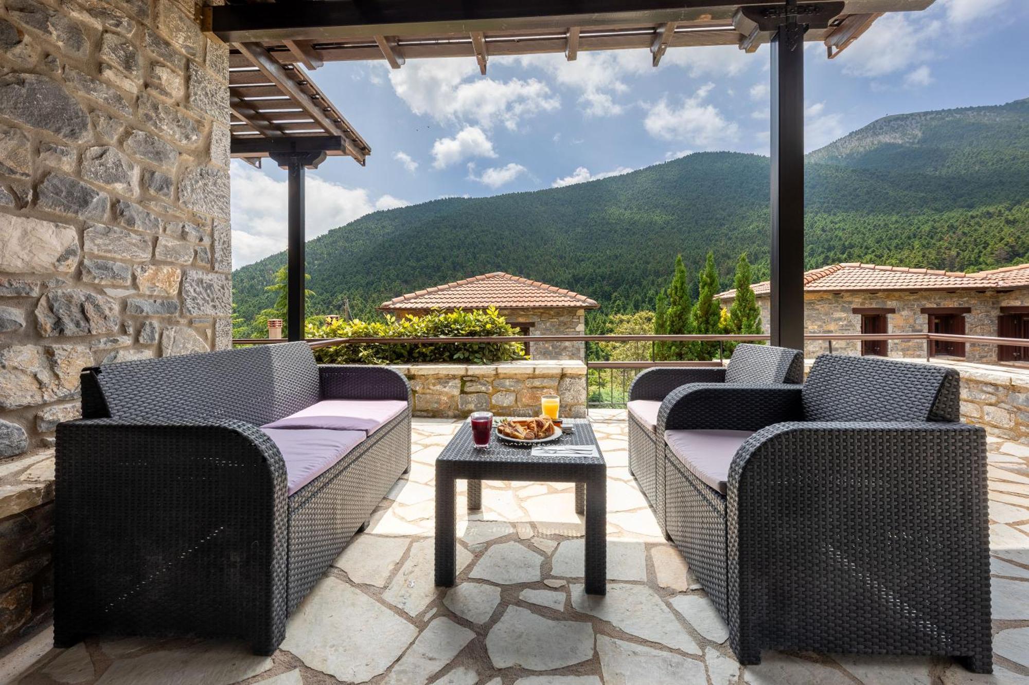 Ostra Menalon Luxury Suites Kardharás Pokoj fotografie